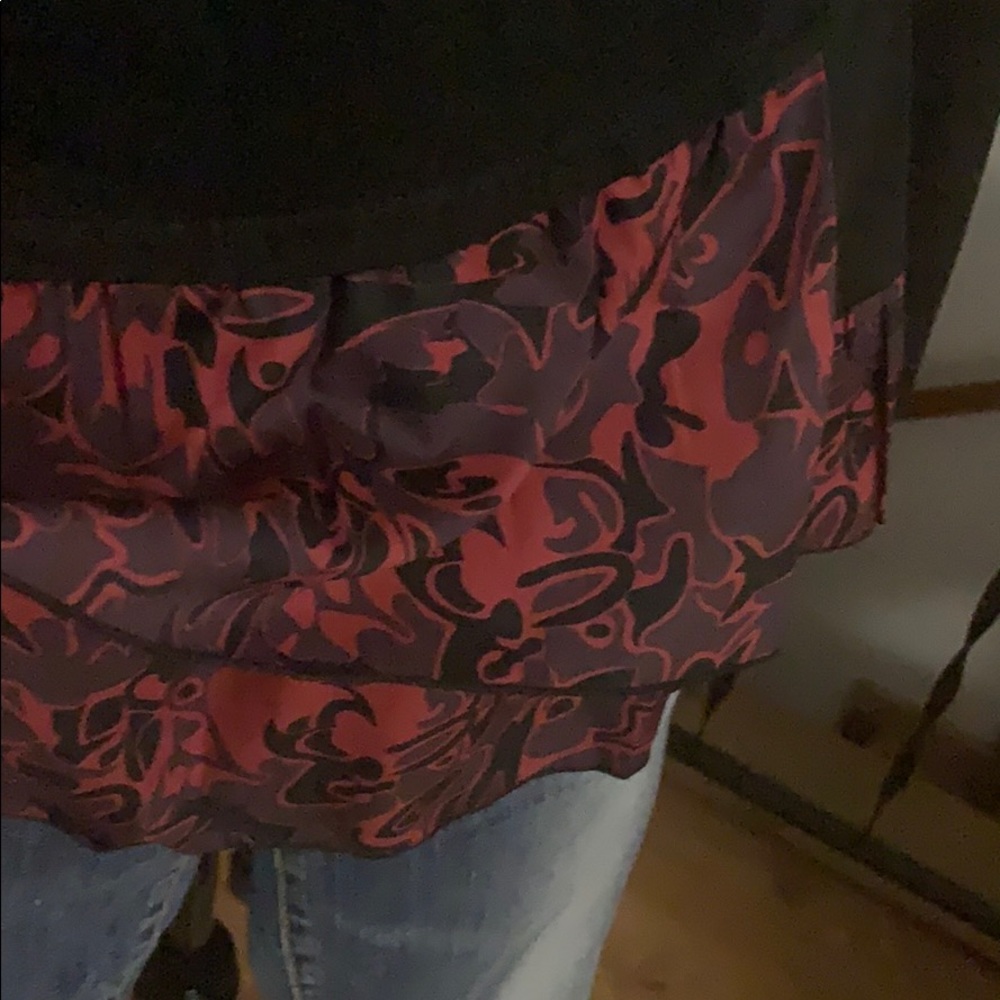 NEW top - Picture 4 of 4